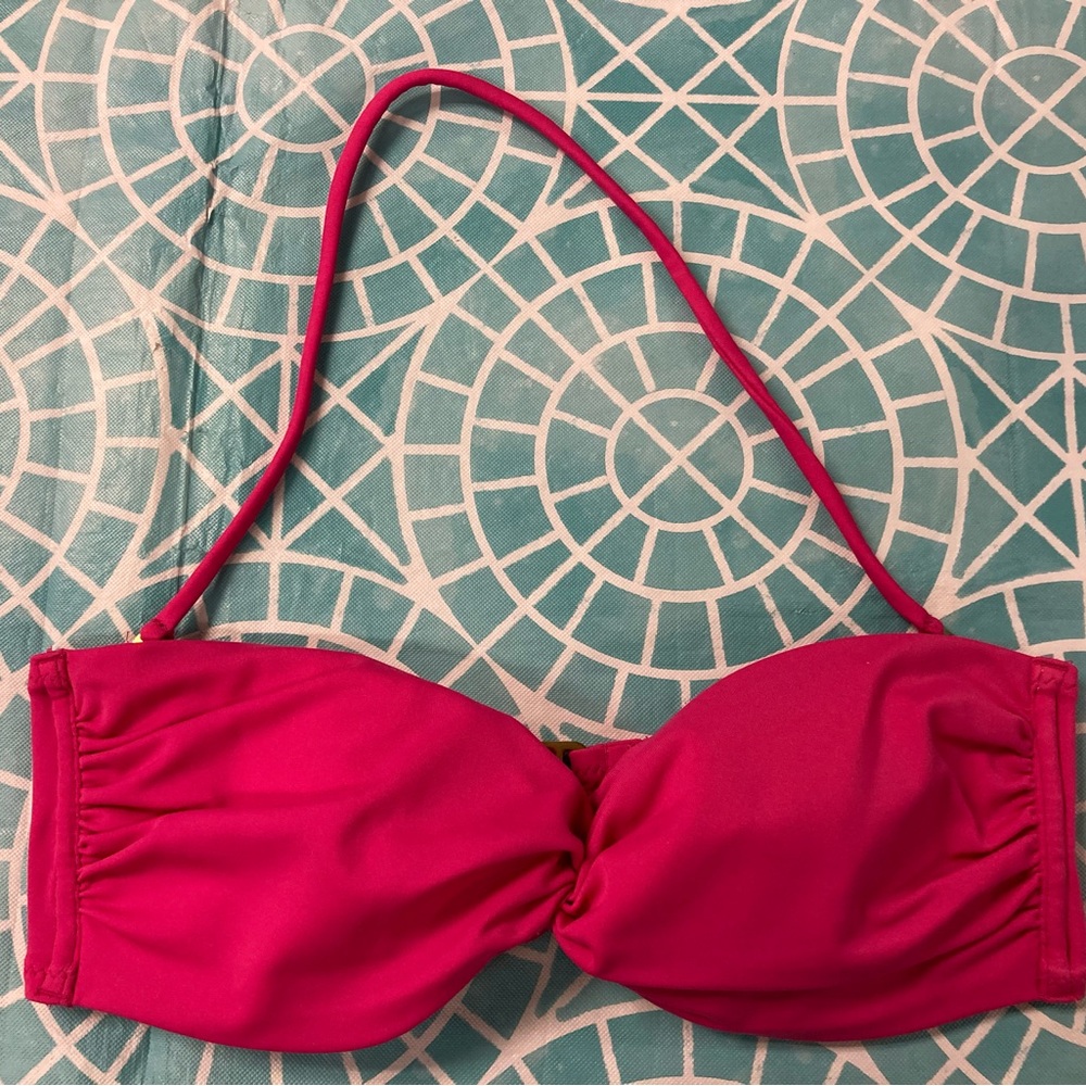 💛TODAY***$10***Victoria’s Secret pink top. Removable halter for strapless wear.